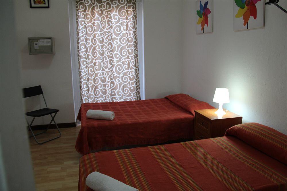 Casa Lemus Hotel Madrid Luaran gambar
