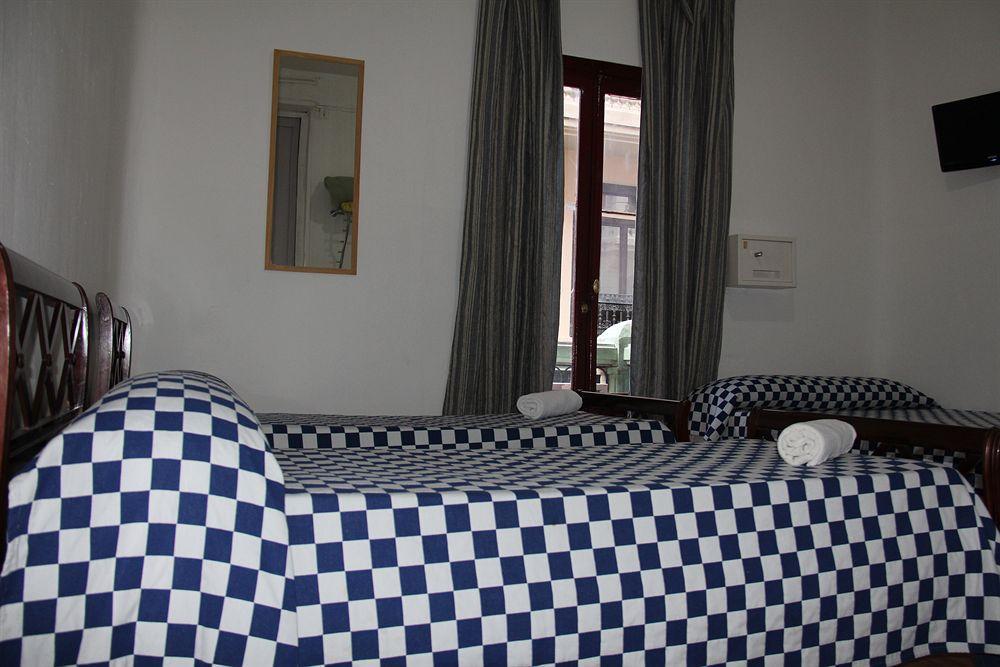 Casa Lemus Hotel Madrid Luaran gambar