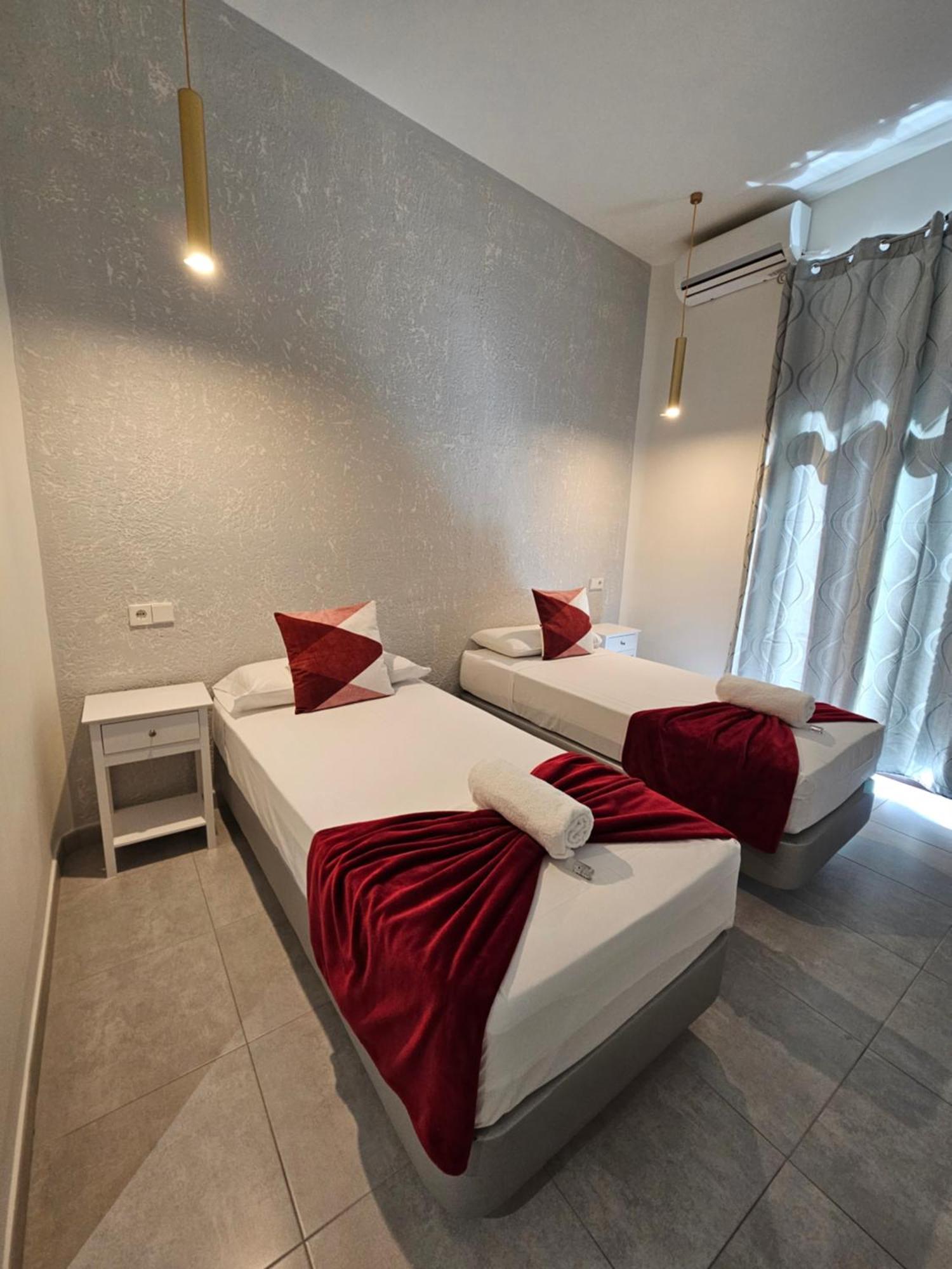 Casa Lemus Hotel Madrid Luaran gambar