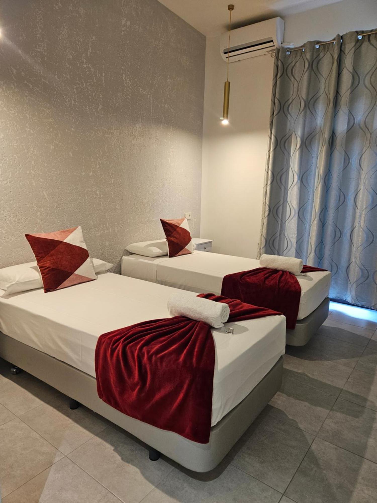 Casa Lemus Hotel Madrid Luaran gambar