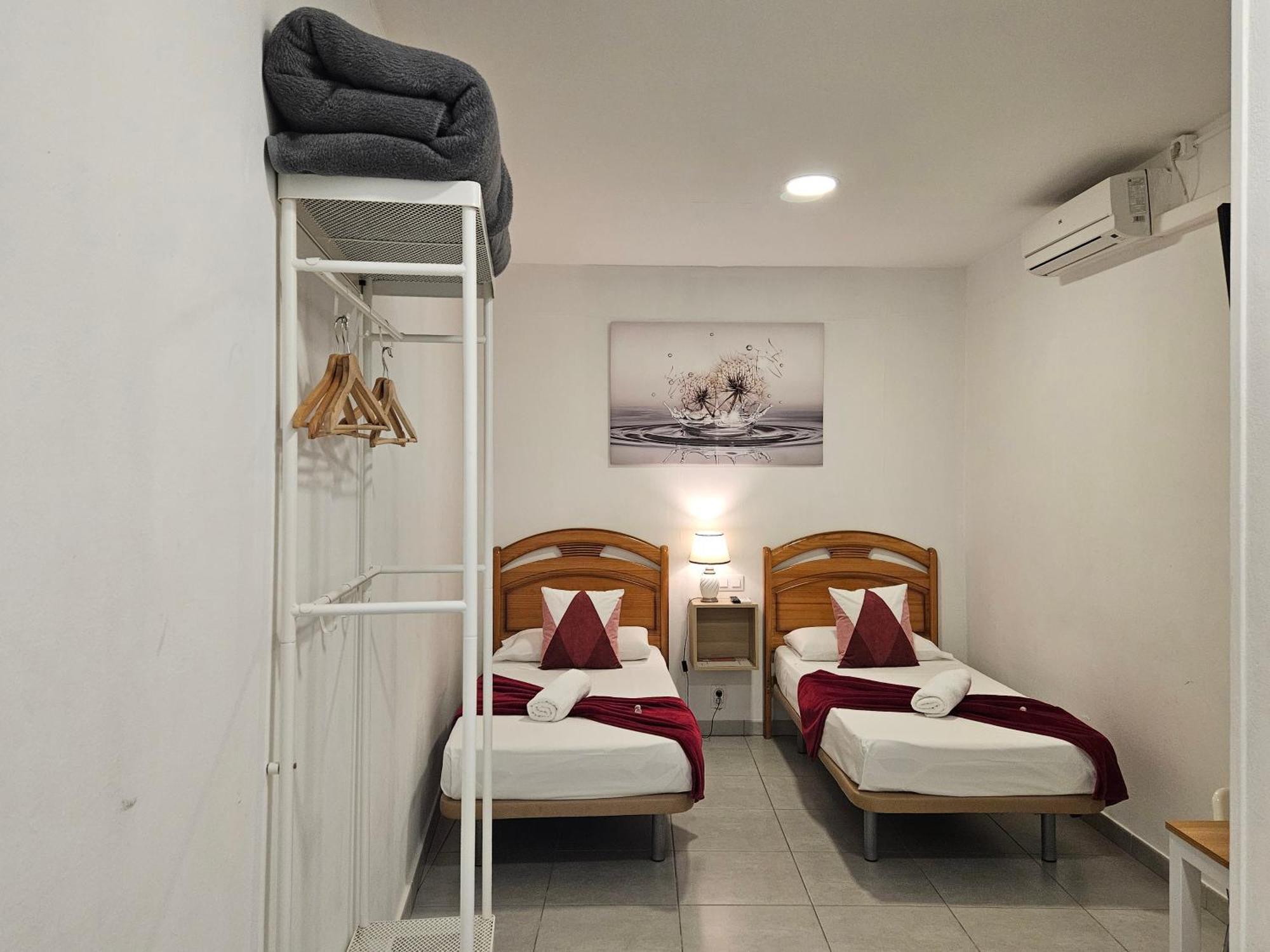 Casa Lemus Hotel Madrid Luaran gambar