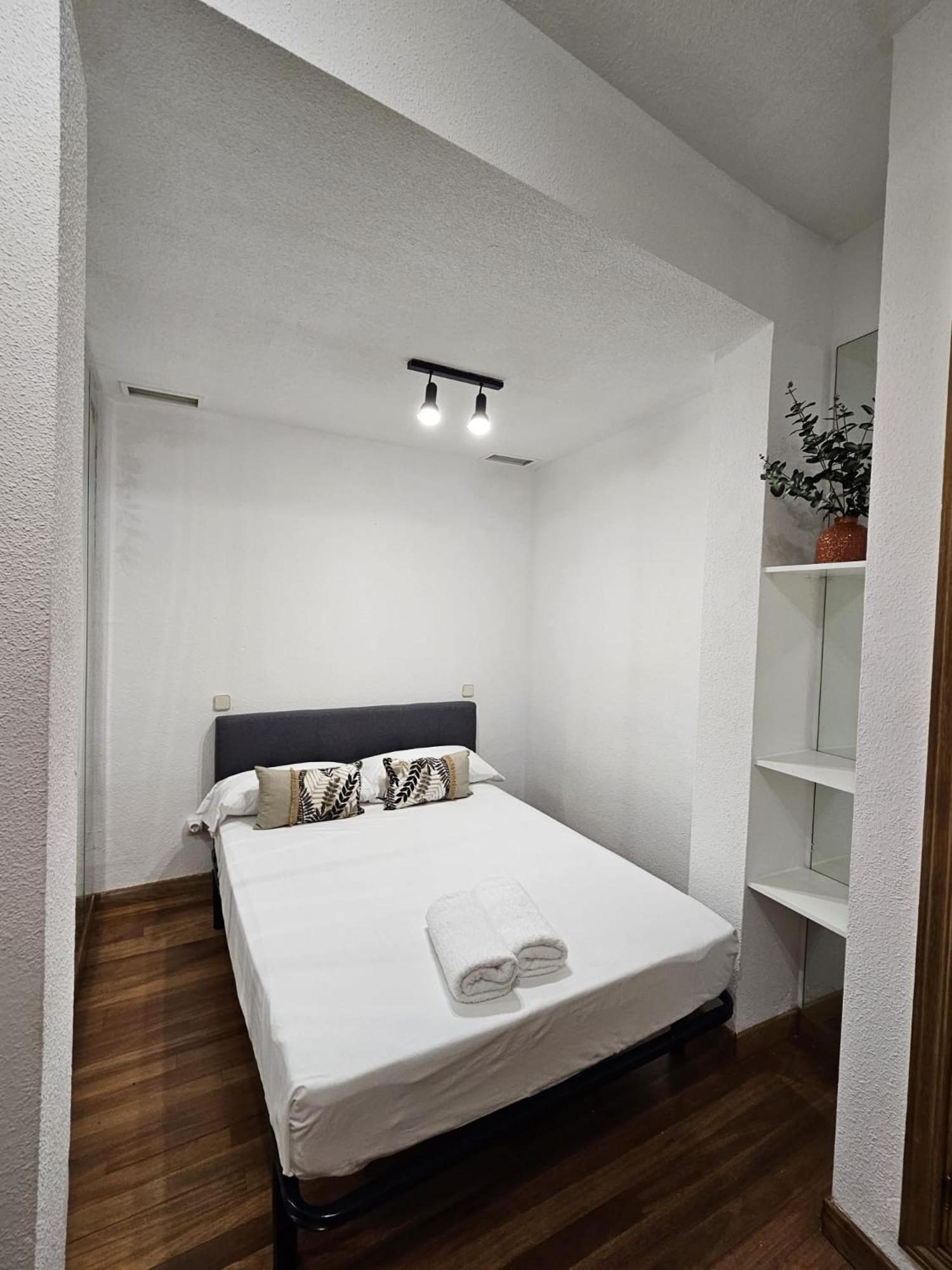 Casa Lemus Hotel Madrid Luaran gambar